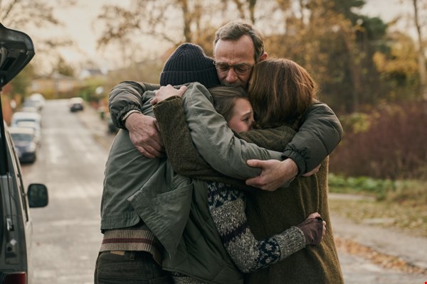 25x de beste en leukste Scandinavische series en films op Netflix - The Chestnut Man - Beeld: Netflix